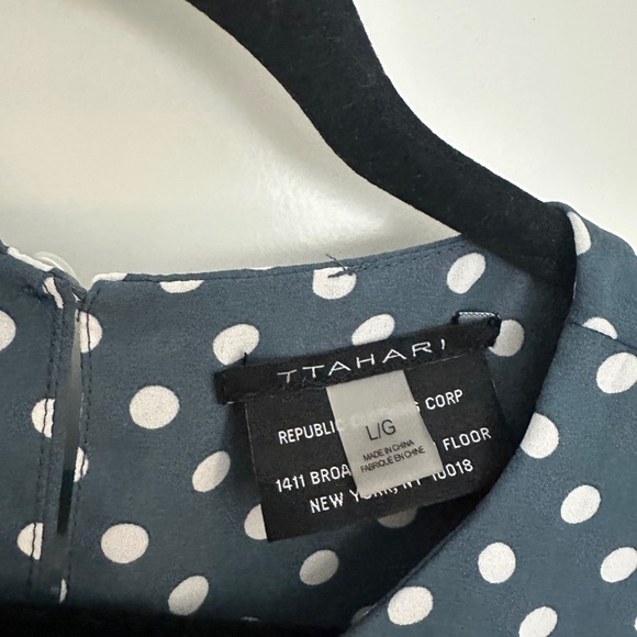 T Tahari Blue Boxy Tank Top - Picture 3 of 3